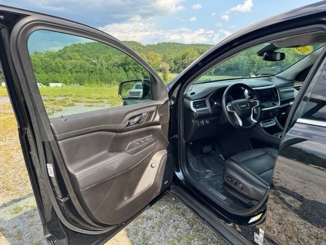 Used 2023 GMC Acadia SLT AWD/4WD image 14
