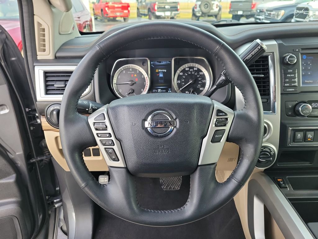 Used 2017 Nissan Titan SL image 22