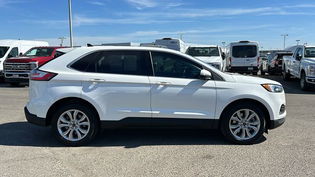 Certified 2023 Ford Edge Titanium w/ Class II Trailer Tow Package image 2