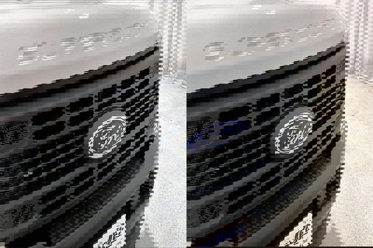 Certified 2025 Ford F350 XL image 31