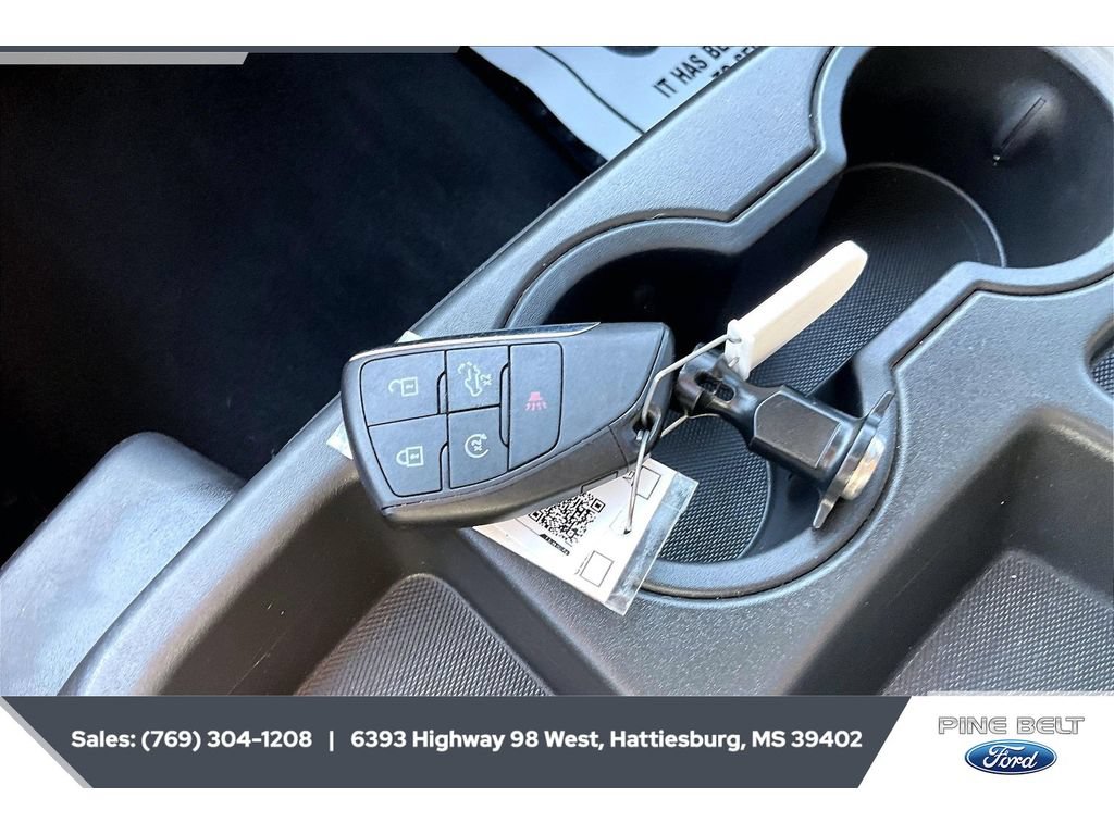 Used 2023 Chevrolet Silverado 1500 Custom AWD/4WD image 9