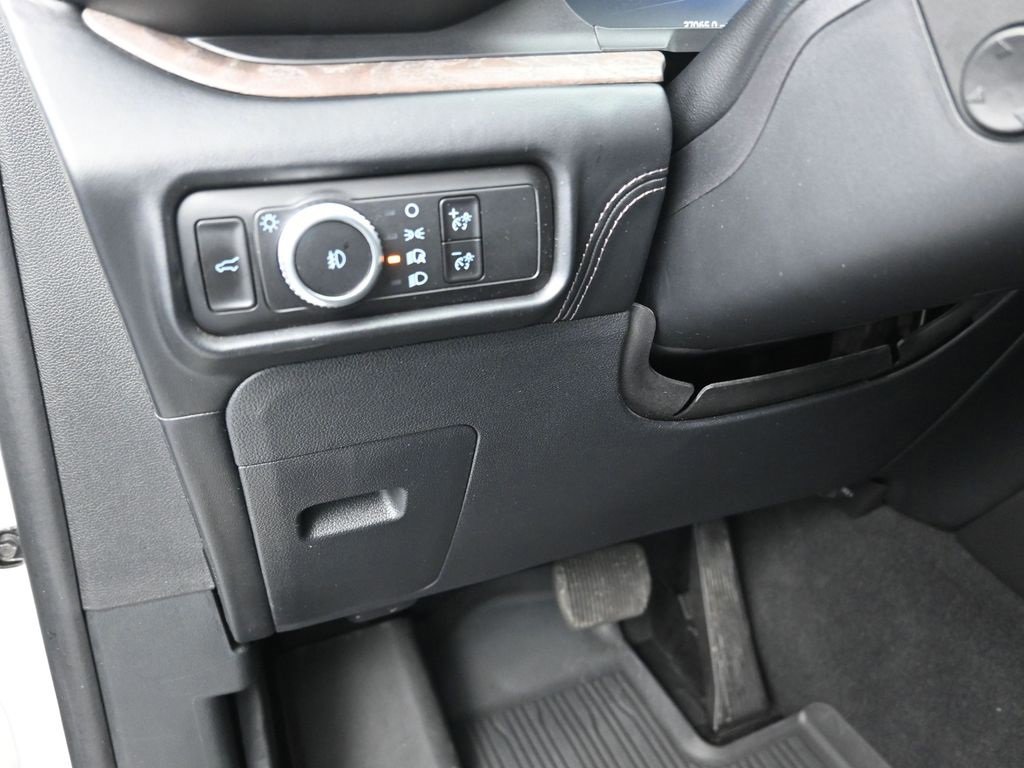 Certified 2023 Ford Explorer Platinum w/ Technology Package image 28