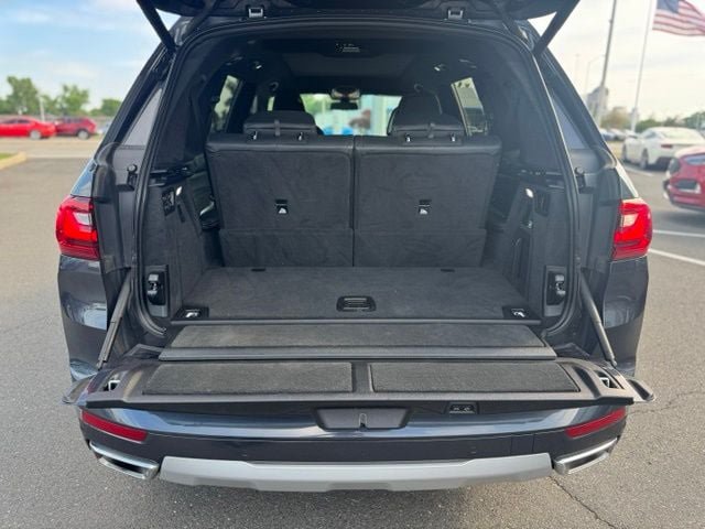 Used 2021 BMW X7 xDrive40i AWD/4WD image 27