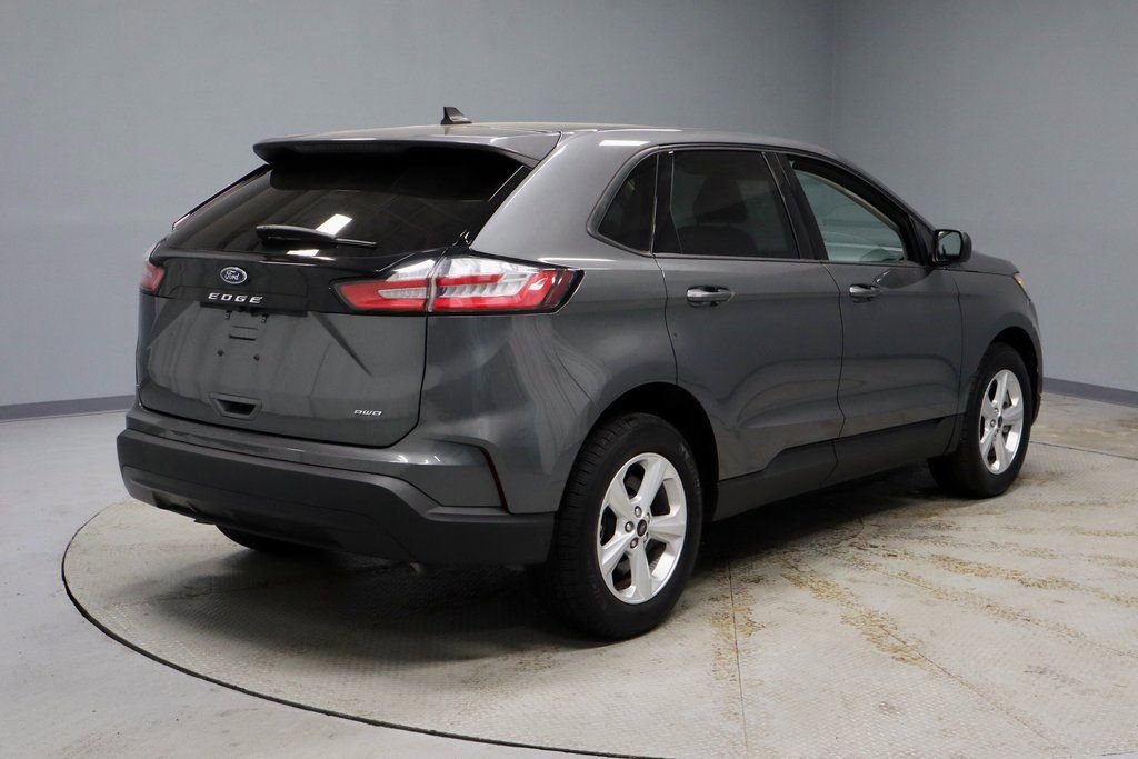 Certified 2023 Ford Edge SE image 5