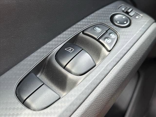 Used 2024 Nissan Altima 2.5 SV image 17