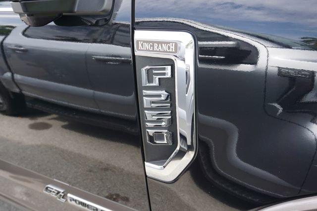Certified 2020 Ford F250 King Ranch w/ King Ranch Ultimate Package AWD/4WD image 29
