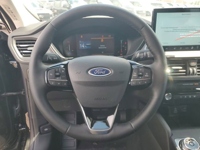 Certified 2025 Ford Escape SE FWD image 12