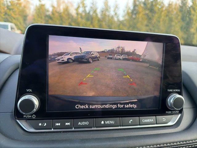 Used 2021 Nissan Rogue S image 19