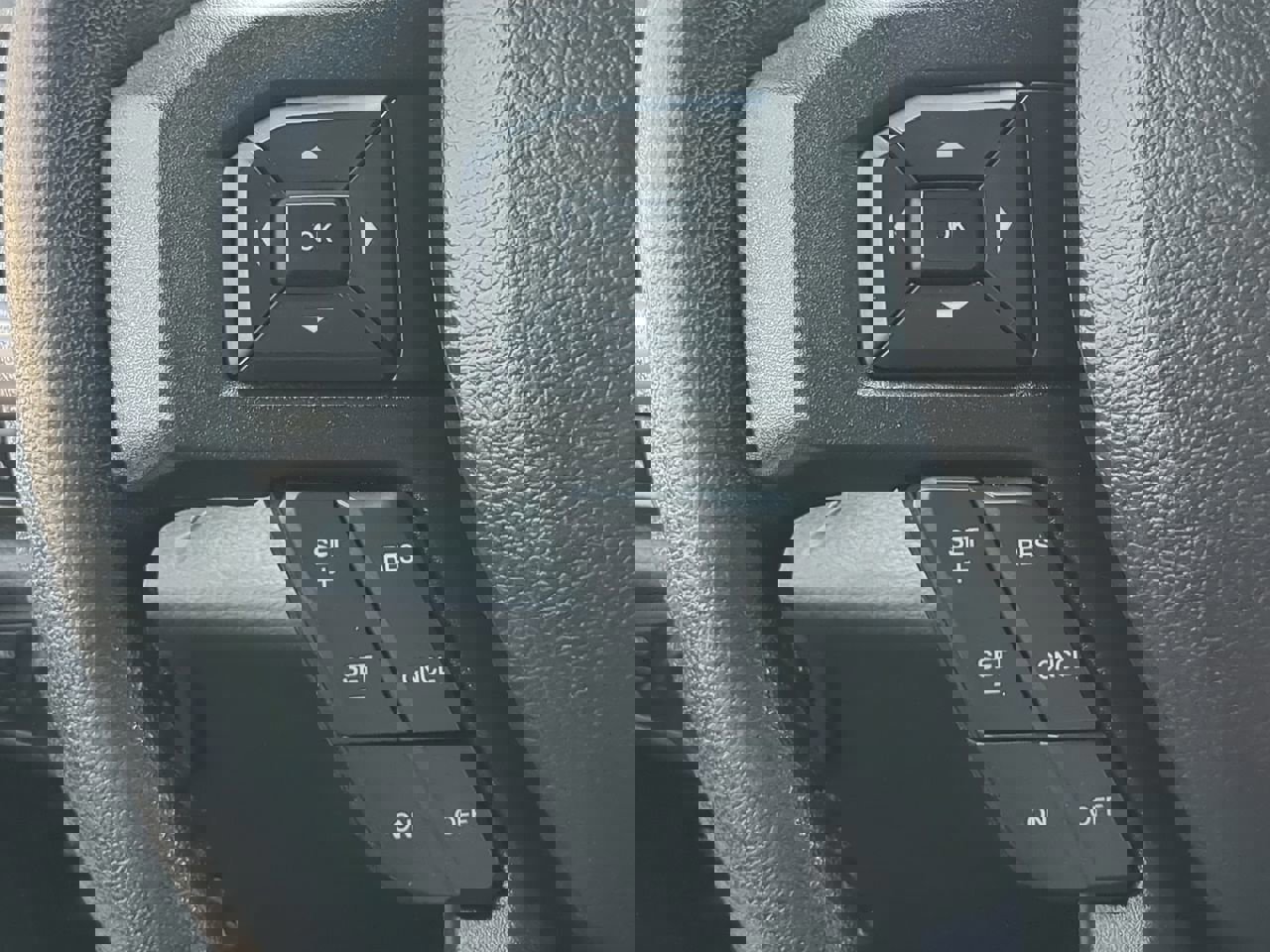 Certified 2019 Ford F150 XLT w/ Equipment Group 302A Luxury image 24