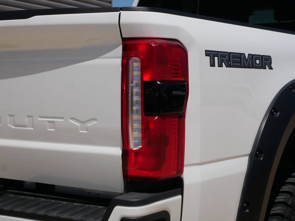 Certified 2024 Ford F250 Lariat w/ Lariat Ultimate Package AWD/4WD image 11