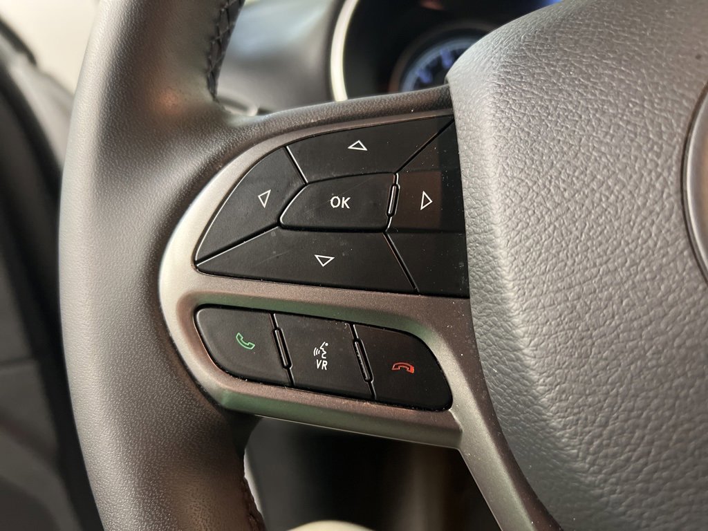 Used 2022 Jeep Cherokee Latitude Lux image 18