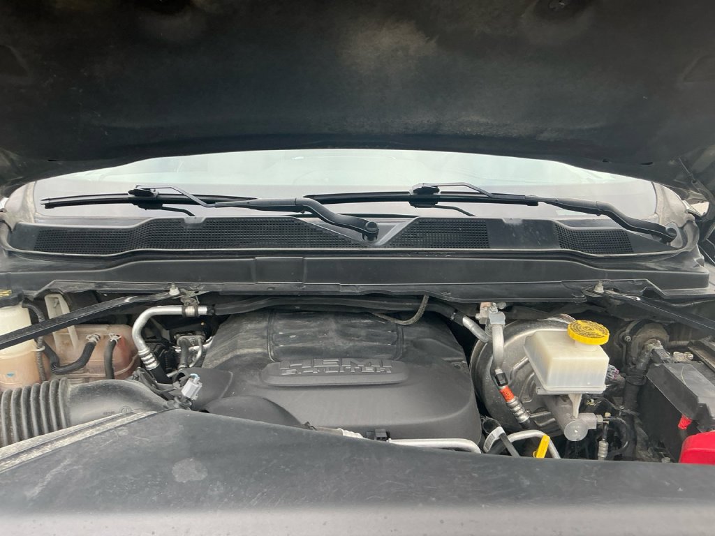 Used 2020 RAM 2500 Laramie AWD/4WD image 25