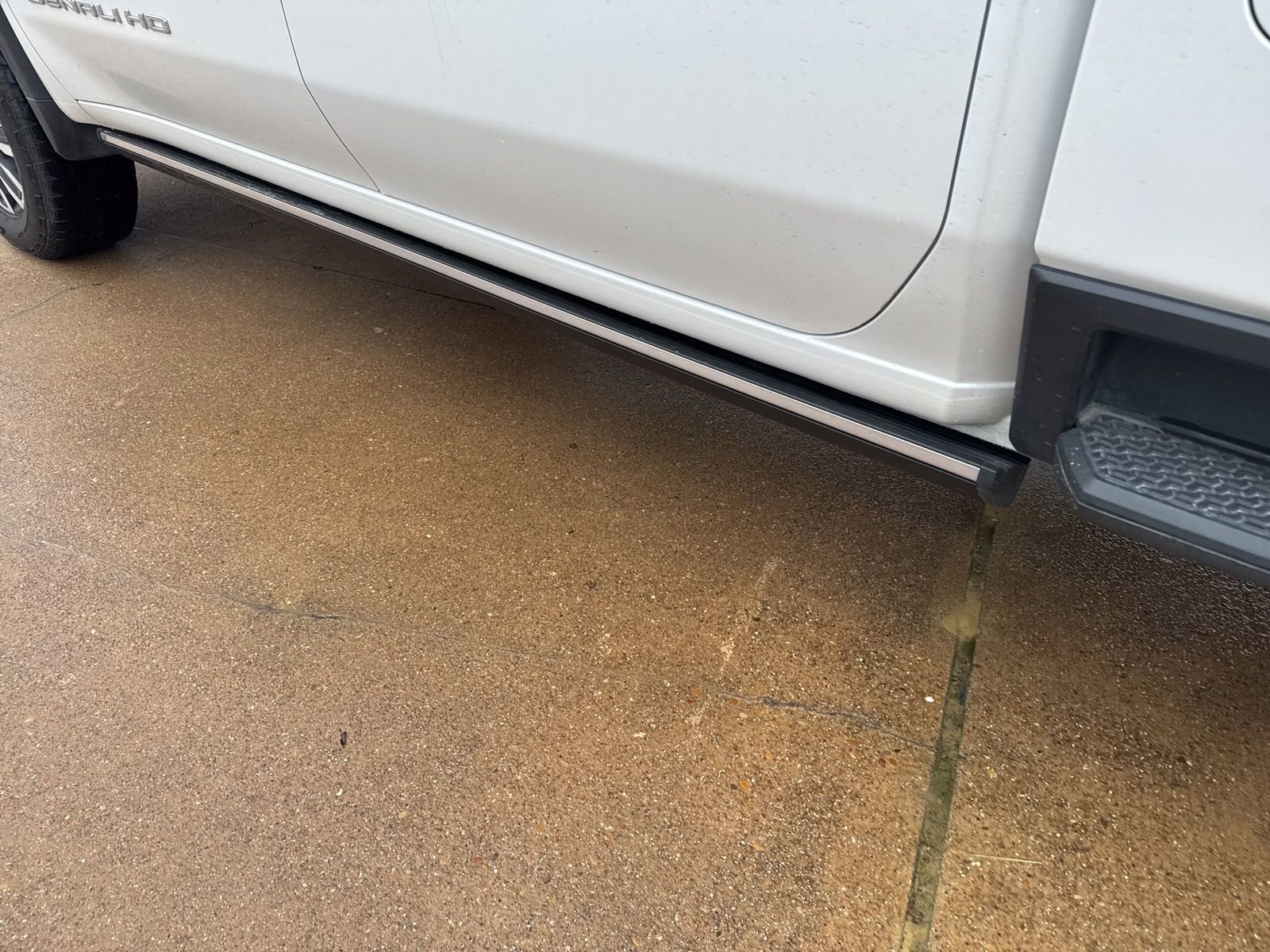 Used 2024 GMC Sierra 2500 Denali Ultimate AWD/4WD image 12