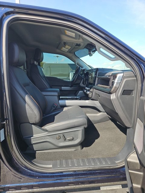 Certified 2025 Ford F250 Lariat w/ Tremor Off-Road Package AWD/4WD image 12