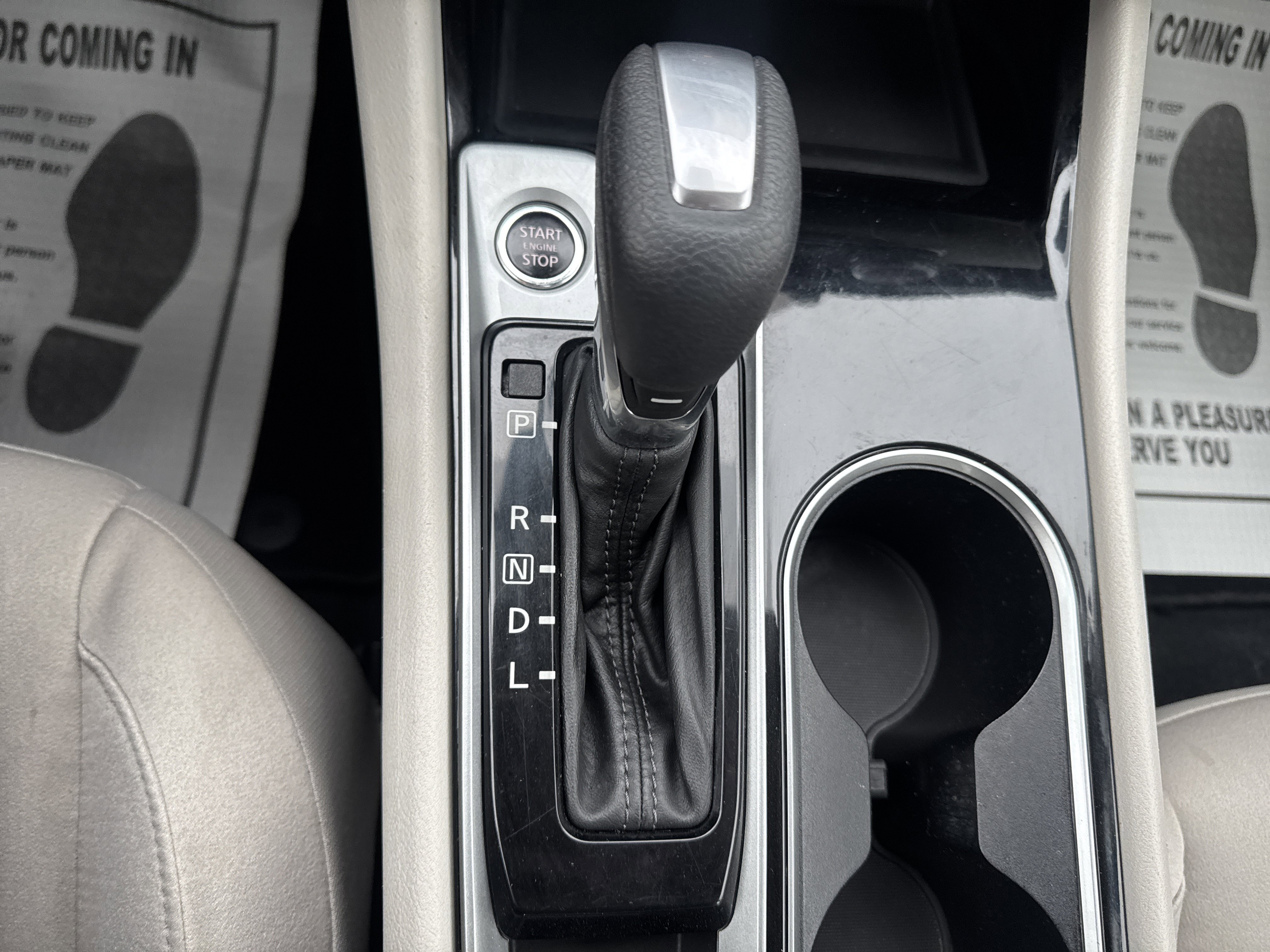 Used 2024 Nissan Altima 2.5 SV image 24