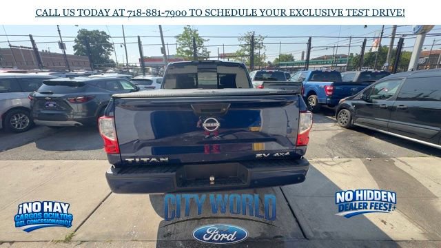 Used 2023 Nissan Titan SV AWD/4WD image 4