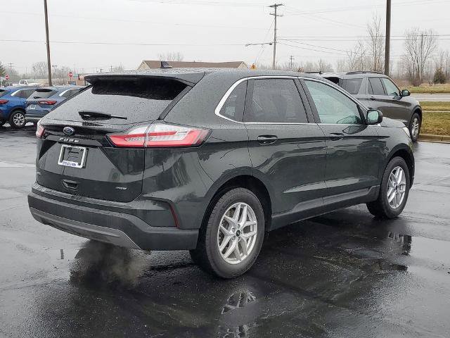 Certified 2023 Ford Edge SEL w/ Convenience Package AWD/4WD image 3