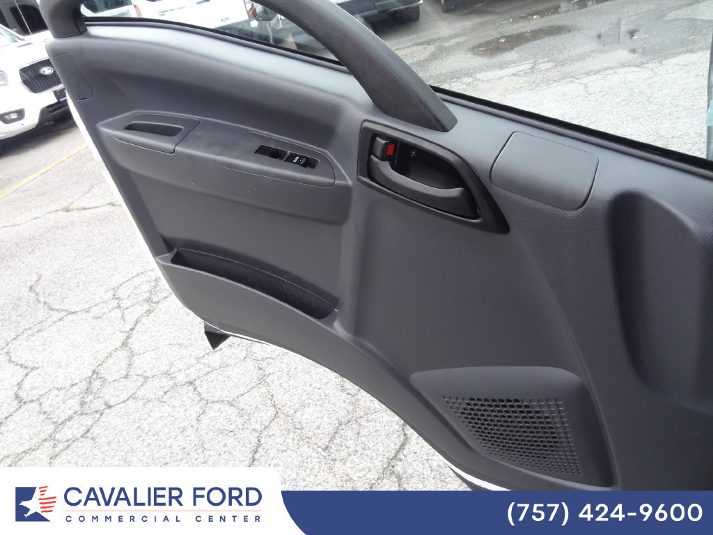 Used 2024 Isuzu NQR RWD image 7
