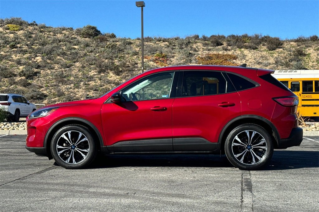 Certified 2021 Ford Escape SE w/ SE Sport Appearance Package image 2