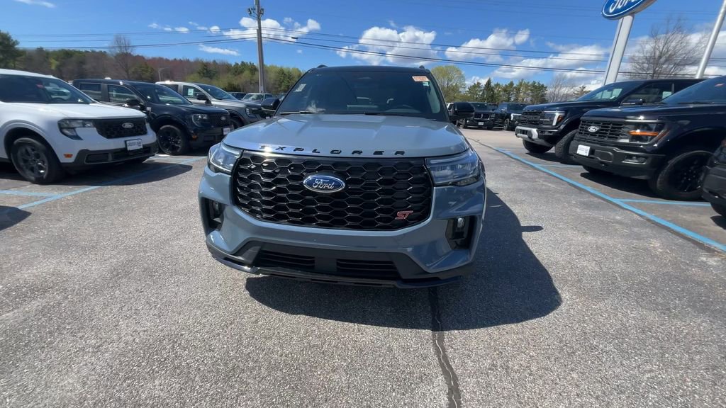 Certified 2025 Ford Explorer ST AWD/4WD image 15