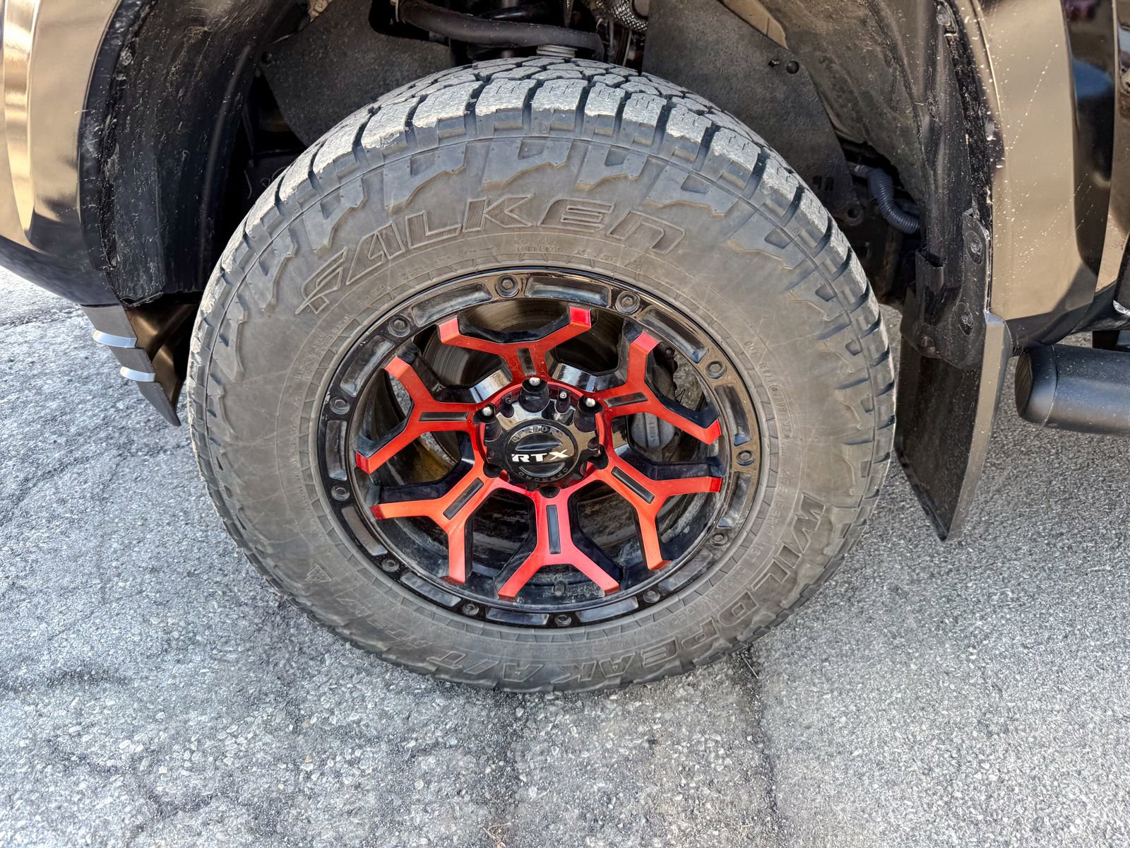 Used 2023 Toyota Tacoma TRD Sport w/ Black Out Package (TMS) image 38