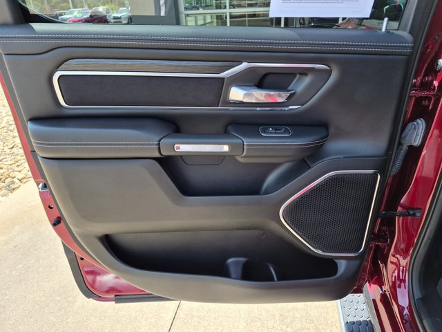 Used 2024 RAM 1500 Laramie AWD/4WD image 28