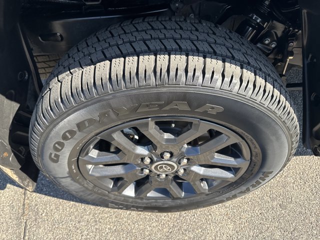 Used 2023 Toyota Tundra Platinum AWD/4WD image 10