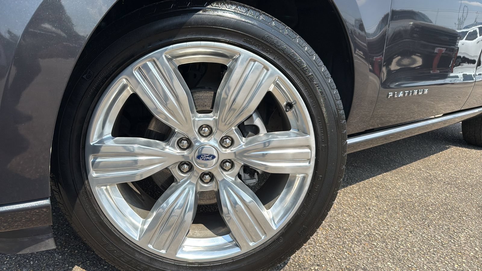 Certified 2023 Ford Expedition Platinum RWD image 29
