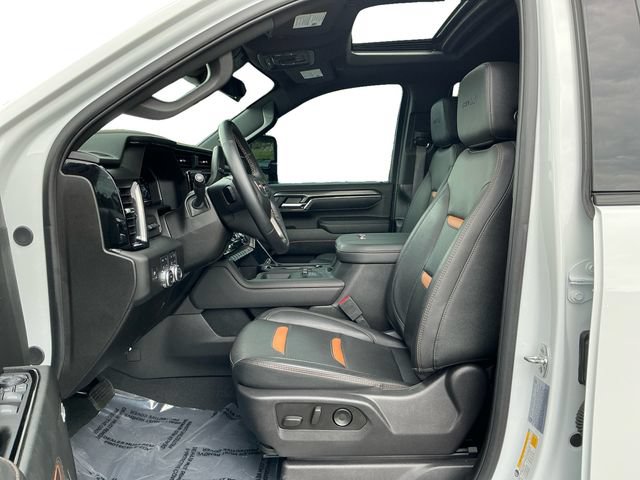 Used 2025 GMC Sierra 2500 AT4 w/ AT4 Premium Plus Package AWD/4WD image 10