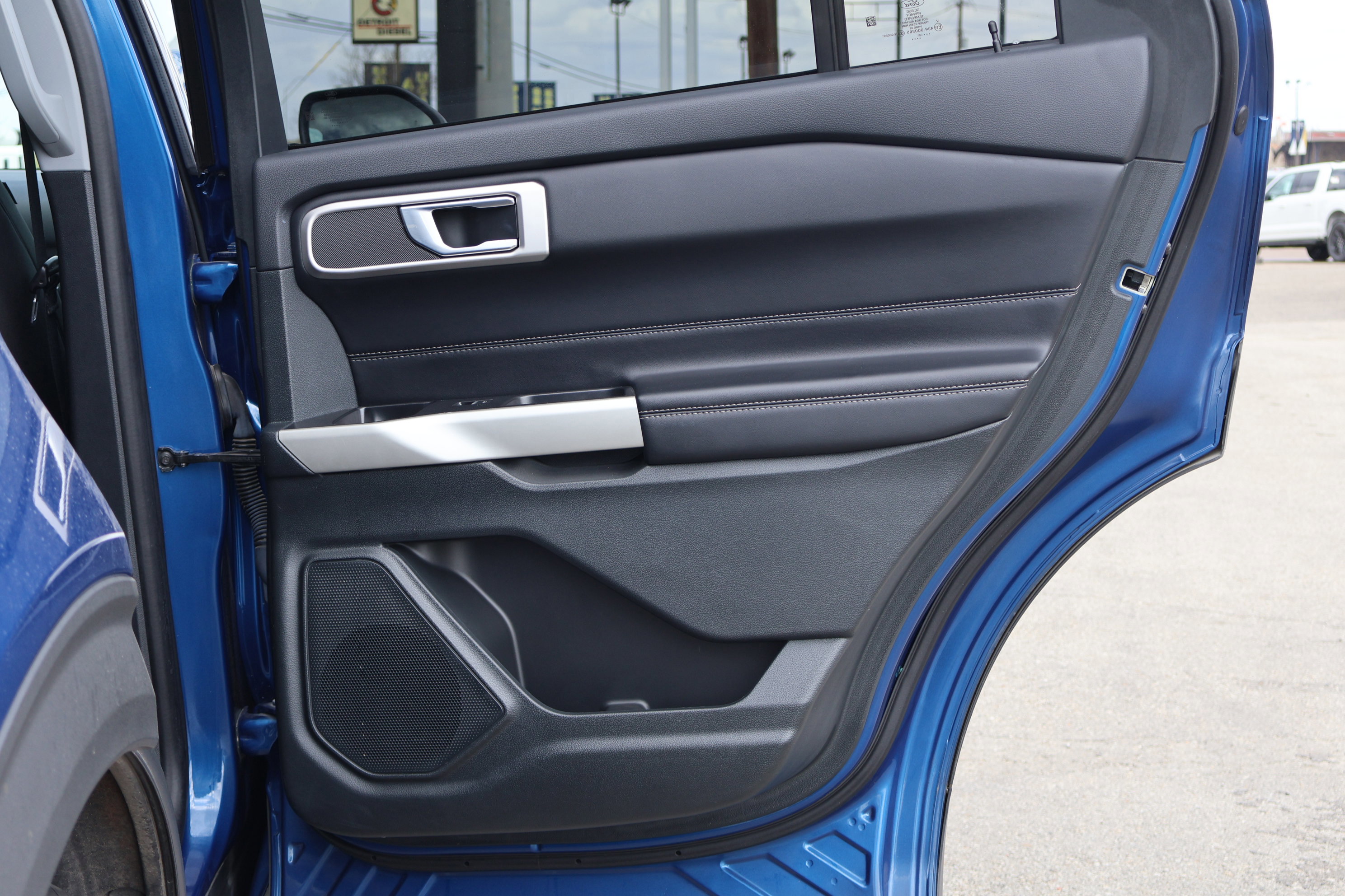 Certified 2021 Ford Explorer XLT image 35