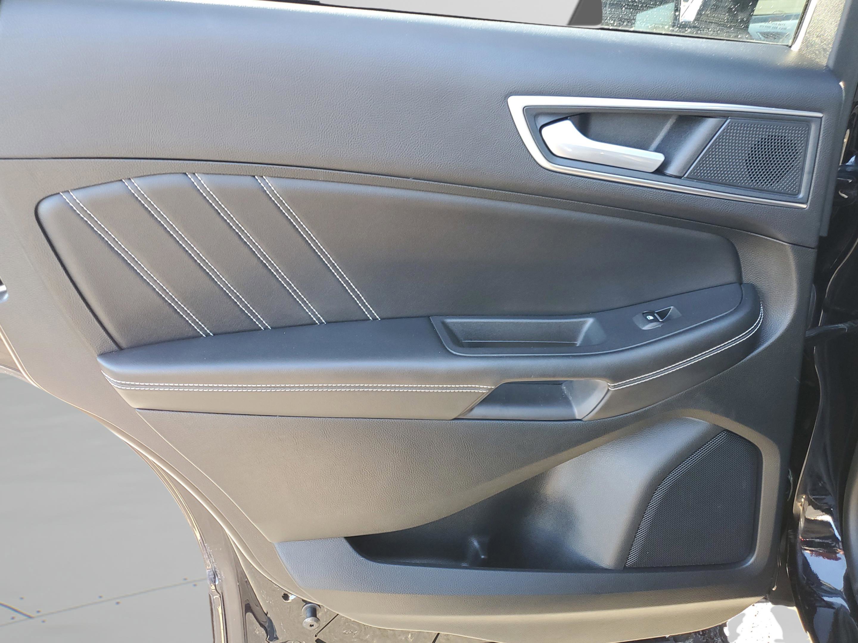 Certified 2024 Ford Edge ST w/ Equipment Group 401A image 28