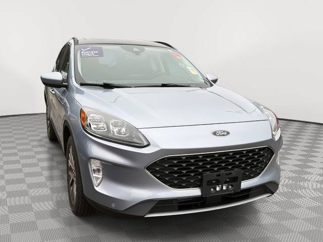Certified 2022 Ford Escape Titanium w/ Class II Trailer Tow Package AWD/4WD image 4