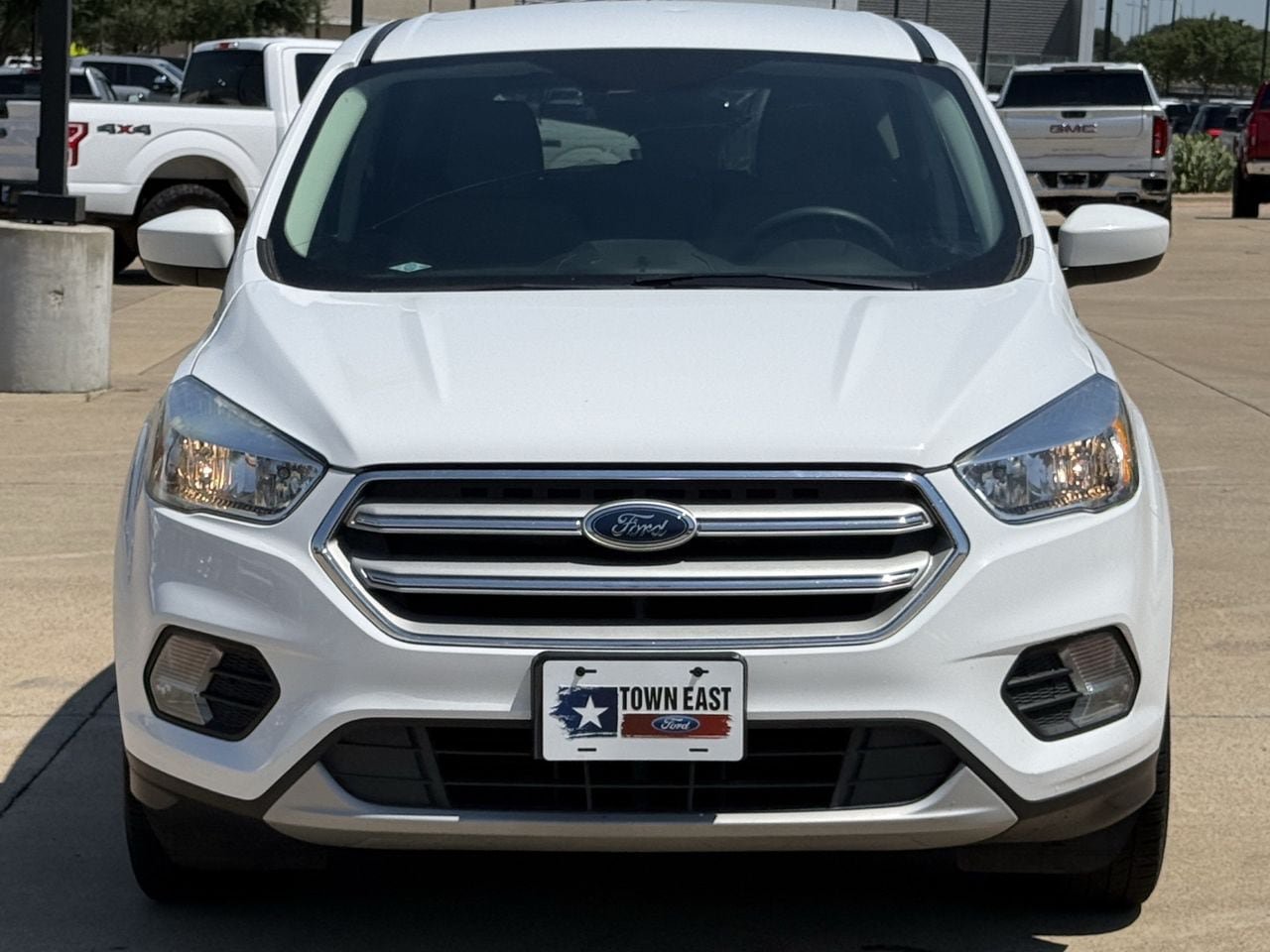 Certified 2019 Ford Escape SE FWD image 8