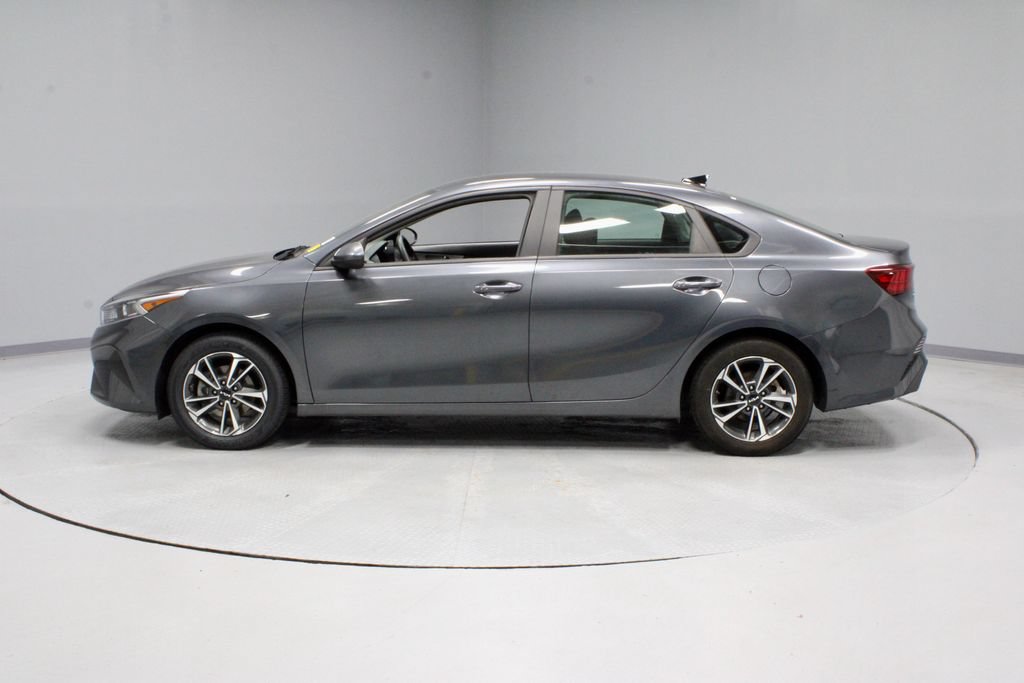 Used 2024 Kia Forte LXS FWD image 5