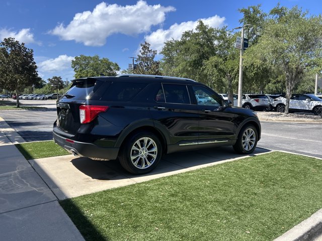 Certified 2022 Ford Explorer Limited w/ Equipment Group 301A RWD image 5