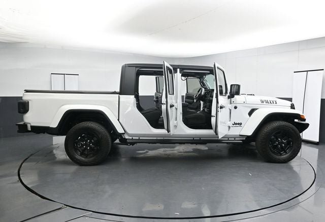 Used 2022 Jeep Gladiator Sport AWD/4WD image 39