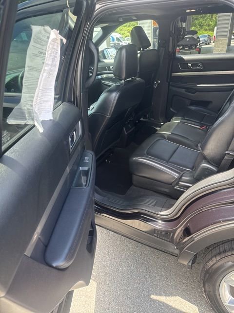 Certified 2019 Ford Explorer XLT w/ Equipment Group 202A AWD/4WD image 21