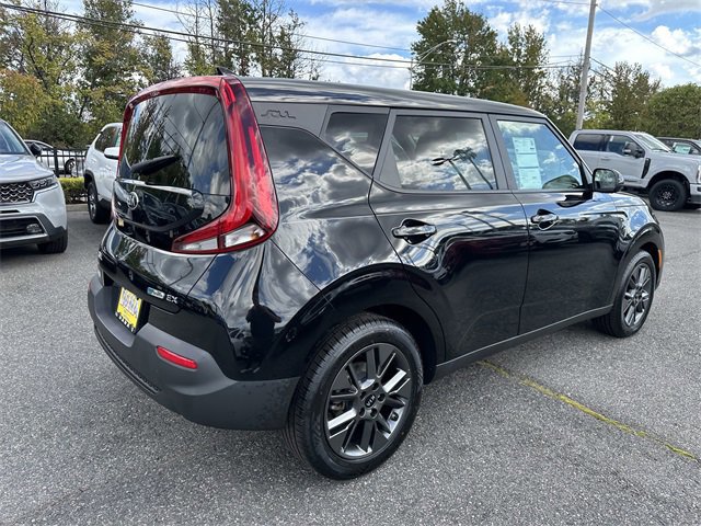 Used 2020 Kia Soul EX image 5