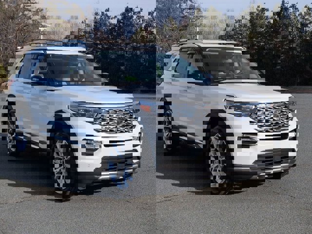 Certified 2021 Ford Explorer Platinum w/ Equipment Group 601A image 8