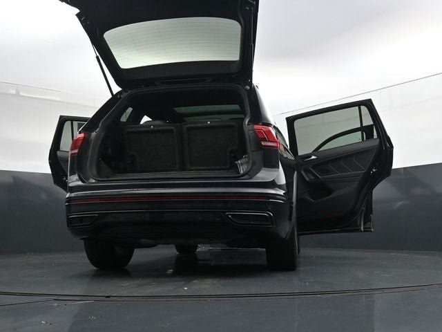 Used 2023 Volkswagen Tiguan SE R-Line FWD image 43