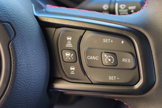 Used 2024 Jeep Wrangler Rubicon image 23