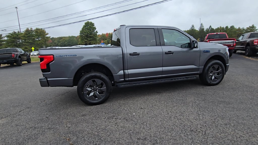 Certified 2024 Ford F150 Lightning XLT AWD/4WD image 19