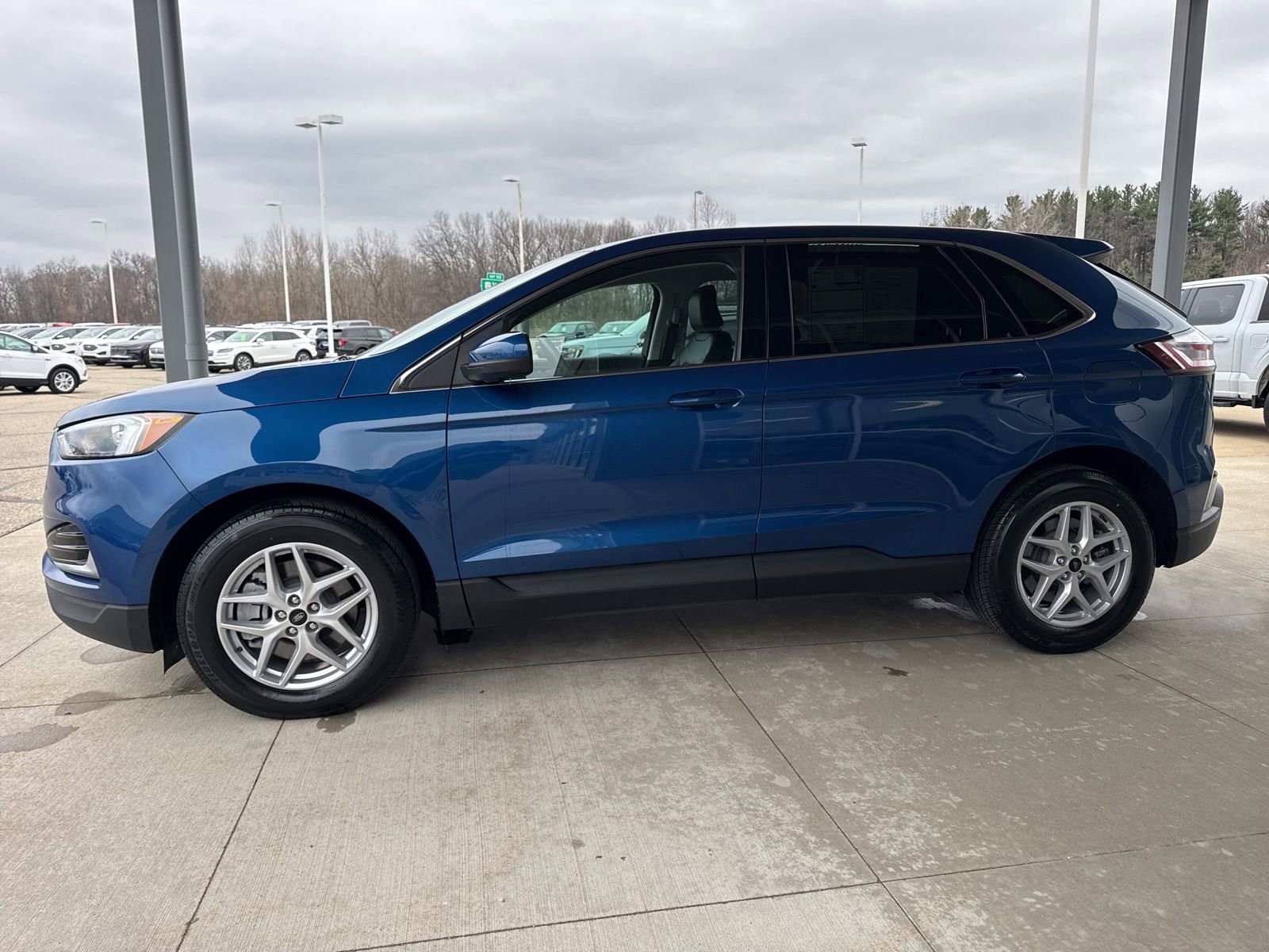 Certified 2024 Ford Edge SEL image 7