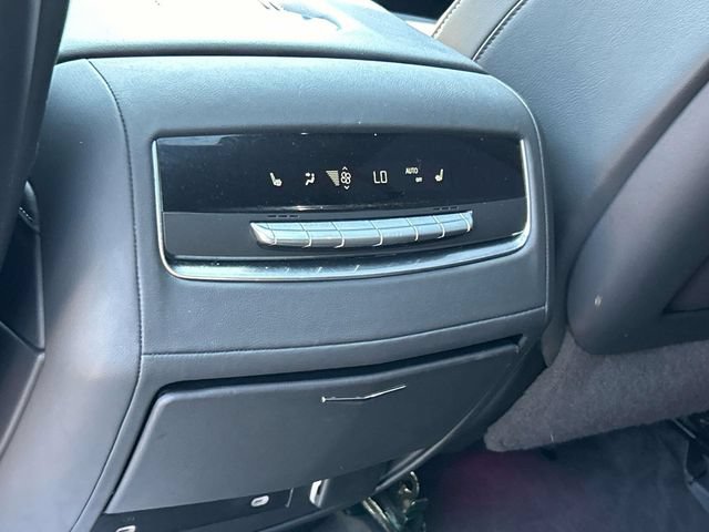 Used 2024 Cadillac Escalade ESV Premium Luxury w/ Performance Package AWD/4WD image 18