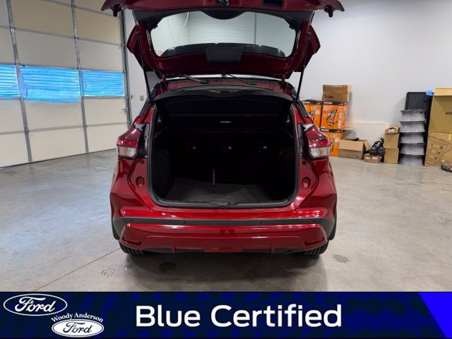 Used 2023 Nissan Kicks SR w/ SR Premium Package FWD image 7