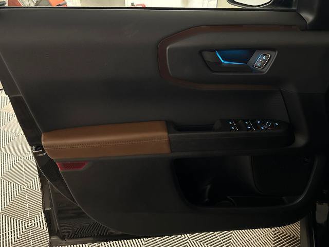 Certified 2021 Ford Bronco Sport Outer Banks w/ Outer Banks Package AWD/4WD image 13
