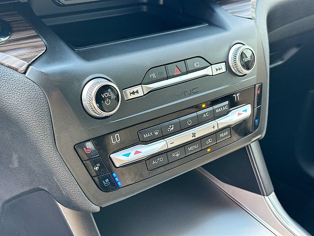 Certified 2020 Ford Explorer Limited RWD image 14