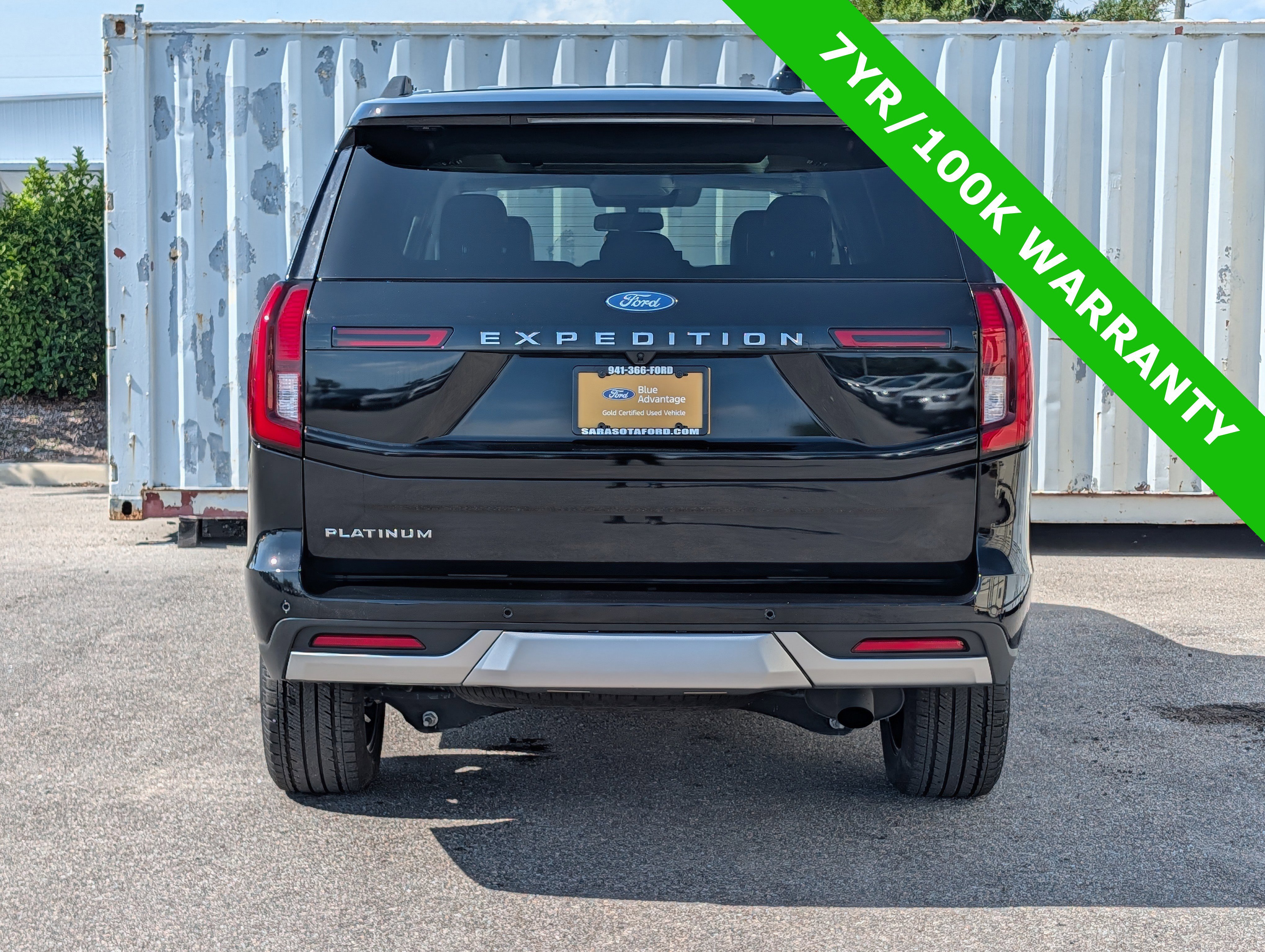 Certified 2025 Ford Expedition Platinum w/ Driver's Package AWD/4WD image 5