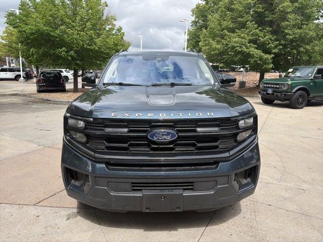 Certified 2025 Ford Expedition Active AWD/4WD image 9