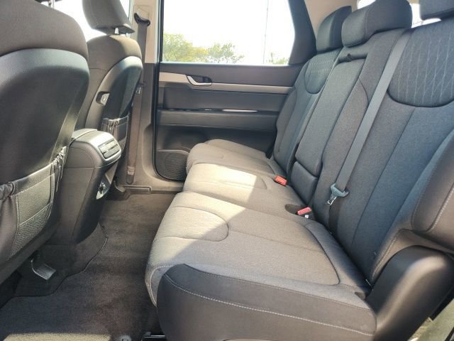 Used 2022 Hyundai Palisade SE image 19